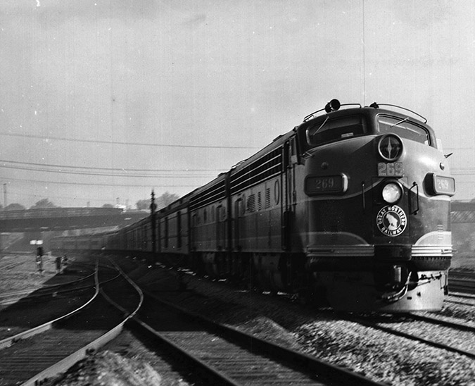 Great Northern passenger train leaving St. Paul