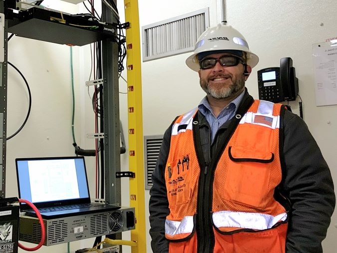 Ryan Holmes at BNSF’s Downer’s Grove microwave site in Illinois. 